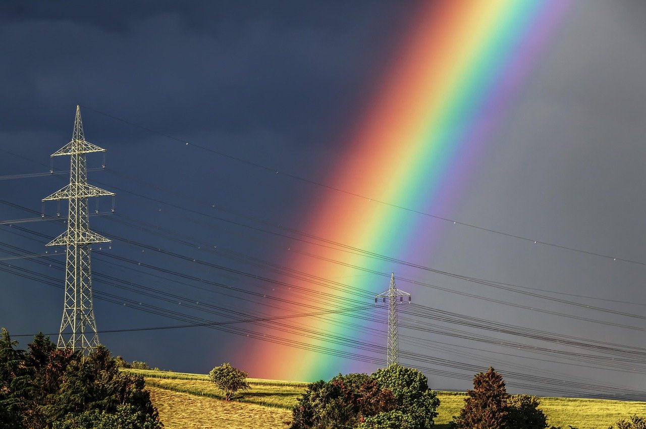 Arc-en-ciel sur la campagne